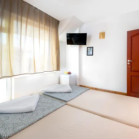 Guest house Zara 2*